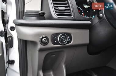 Вантажний фургон Ford Transit 2020 в 