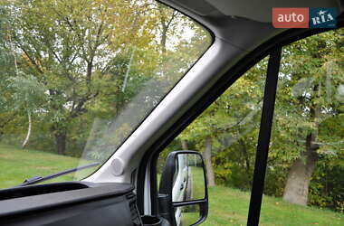 Вантажний фургон Ford Transit 2020 в 