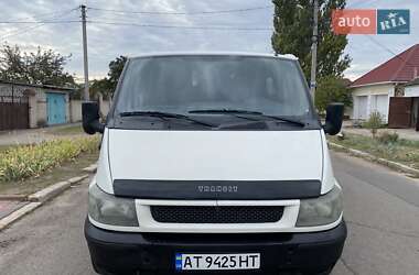 Вантажопасажирський фургон Ford Transit 2003 в 