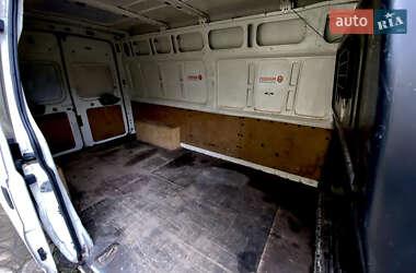 Вантажний фургон Ford Transit 2005 в 