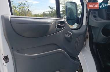 Грузовой фургон Ford Transit 2007 в 