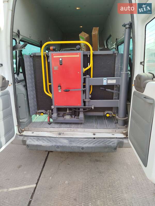 Микроавтобус Ford Transit 2012 в Львове