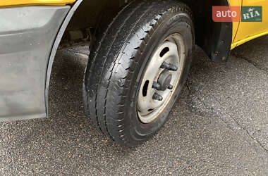 Вантажний фургон Ford Transit 2005 в 