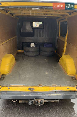 Вантажний фургон Ford Transit 2005 в 