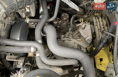 Вантажний фургон Ford Transit 2005 в 