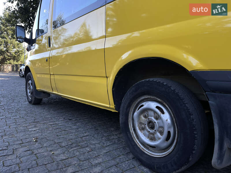Мікроавтобус вантажний (до 3,5т) Ford Transit 2005 в Чернівцях