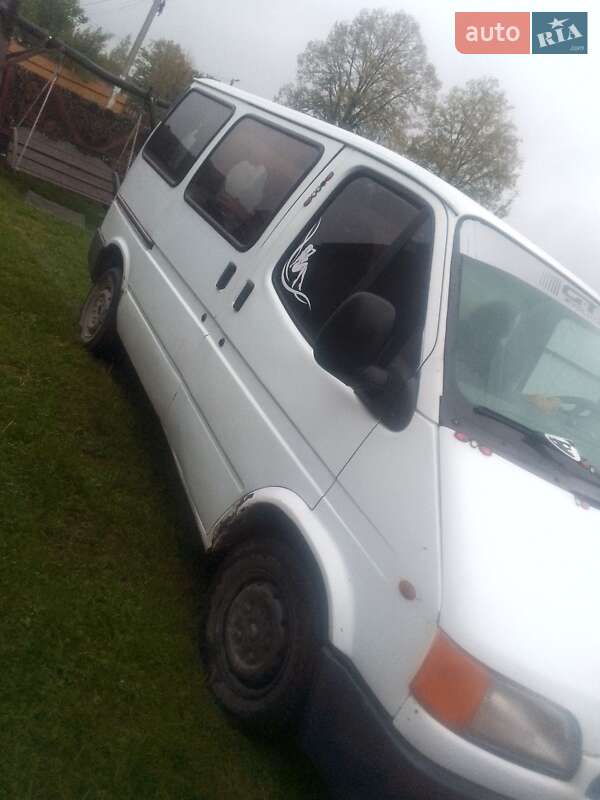 Мікроавтобус Ford Transit 1996 в Чернівцях