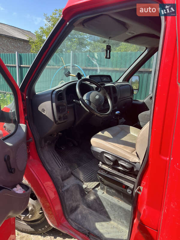 Евакуатор Ford Transit 2001 в Миколаєві