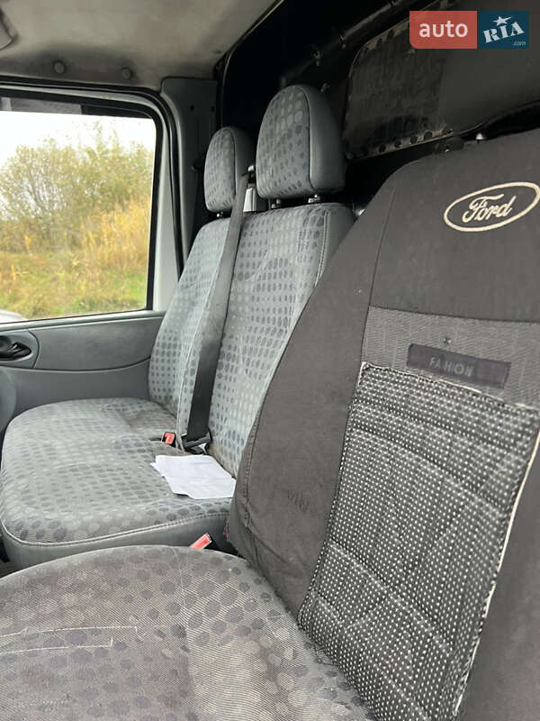 Вантажний фургон Ford Transit 2006 в Вінниці