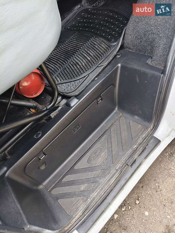 Грузовой фургон Ford Transit 2011 в Запорожье фото 19 Грузовой фургон Ford Transit 2011 в Запорожье