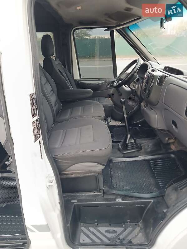 Микроавтобус Ford Transit 2005 в Киеве