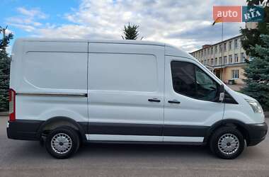 Вантажний фургон Ford Transit 2017 в 