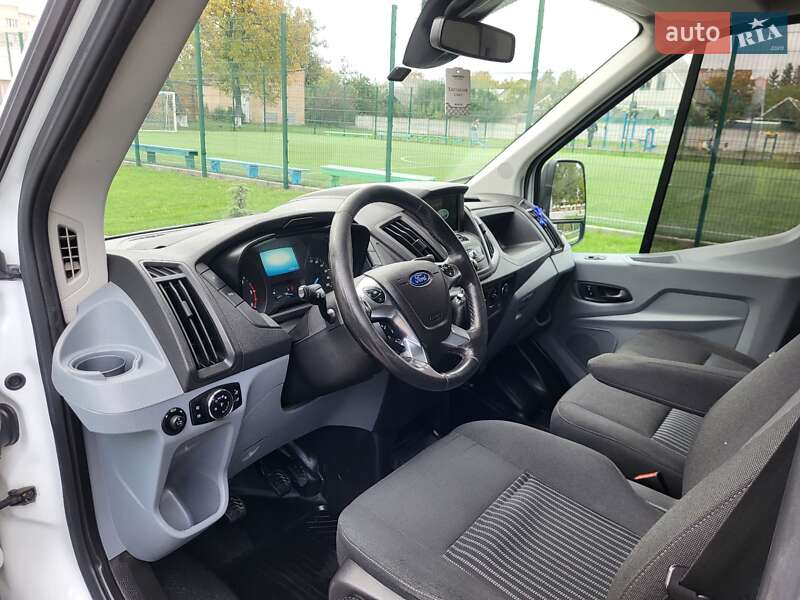 Грузовой фургон Ford Transit 2017 в Виннице