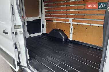 Вантажний фургон Ford Transit 2017 в 