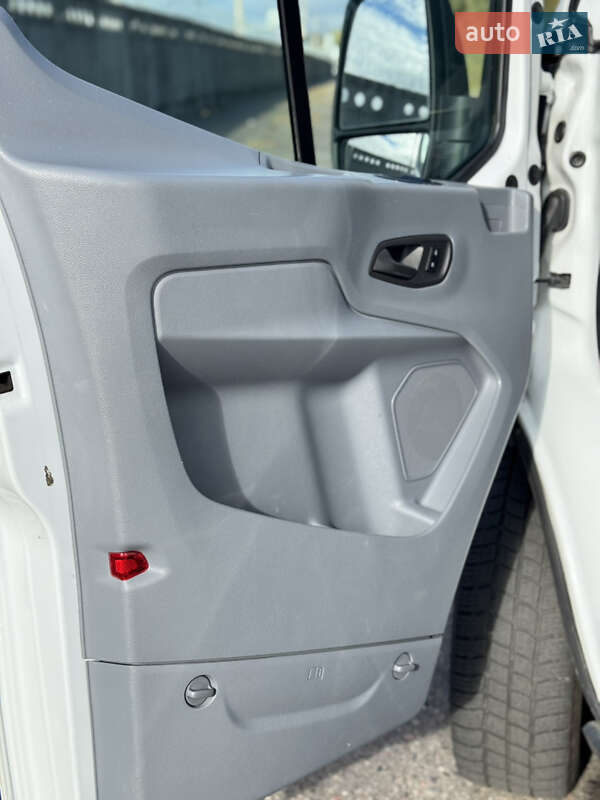 Грузовой фургон Ford Transit 2018 в Киеве