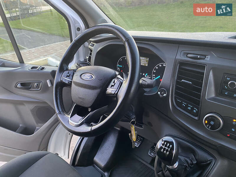 Вантажний фургон Ford Transit 2020 в Ірпені