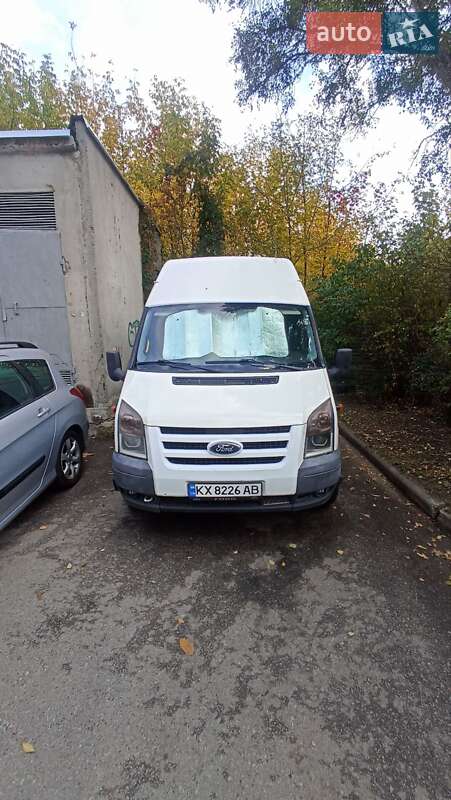 Ford Transit 2011