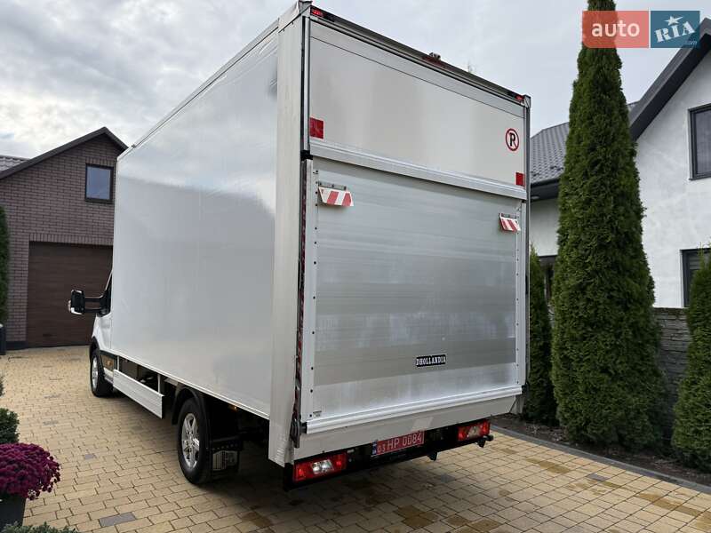 Вантажний фургон Ford Transit 2021 в Радивиліві