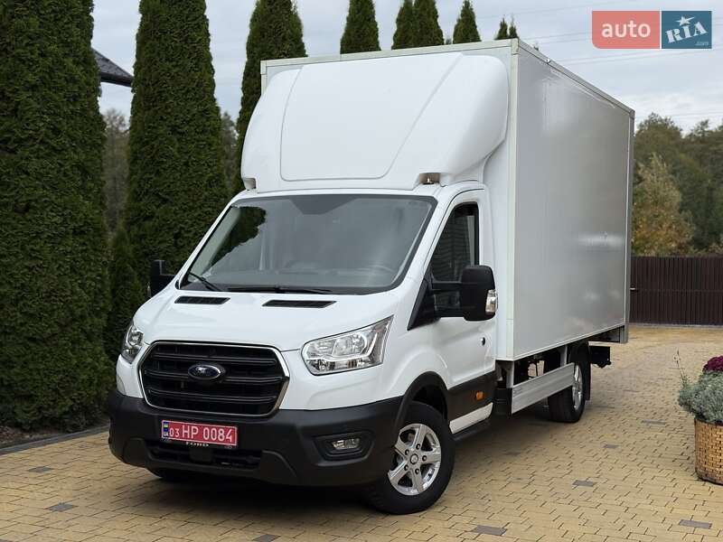Вантажний фургон Ford Transit 2021 в Радивиліві