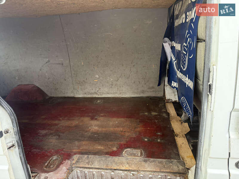 Грузовой фургон Ford Transit 1999 в Умани