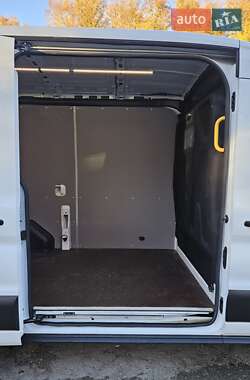 Вантажний фургон Ford Transit 2021 в 