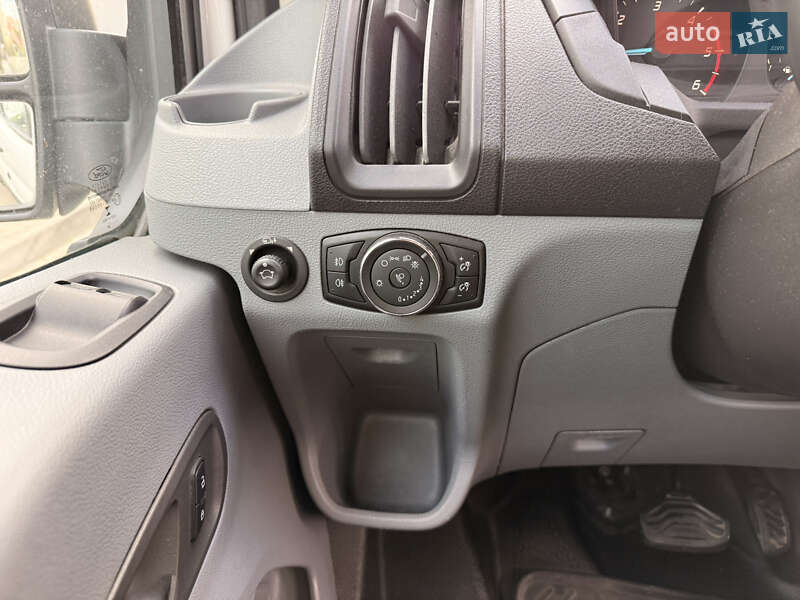 Мікроавтобус Ford Transit 2017 в Рівному фото 8 Мікроавтобус Ford Transit 2017 в Рівному