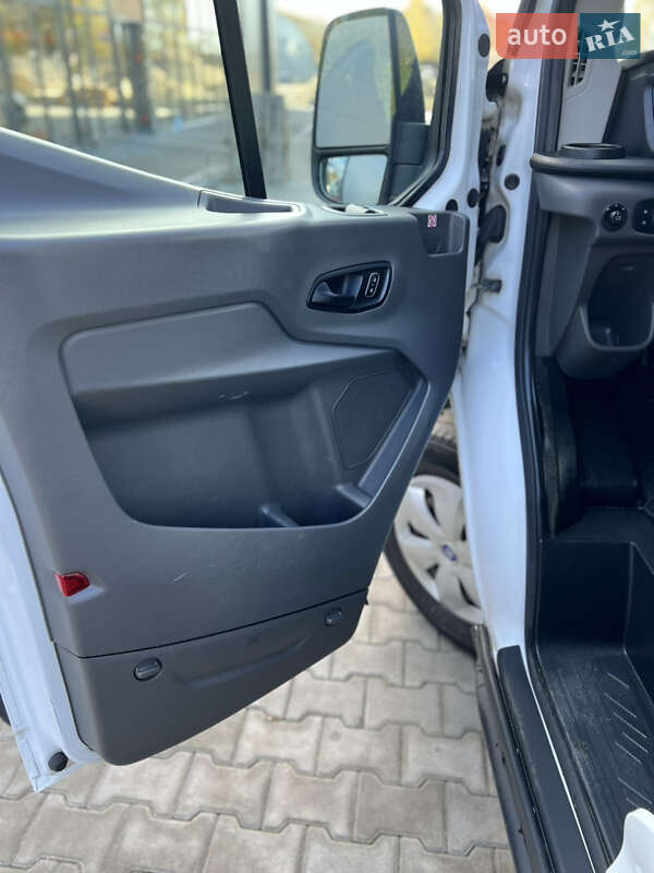 Микроавтобус Ford Transit 2021 в Калуше фото 35 Микроавтобус Ford Transit 2021 в Калуше