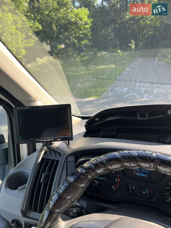 Грузовой фургон Ford Transit 2016 в Дунаевцах