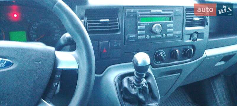 Вантажний фургон Ford Transit 2013 в Вінниці