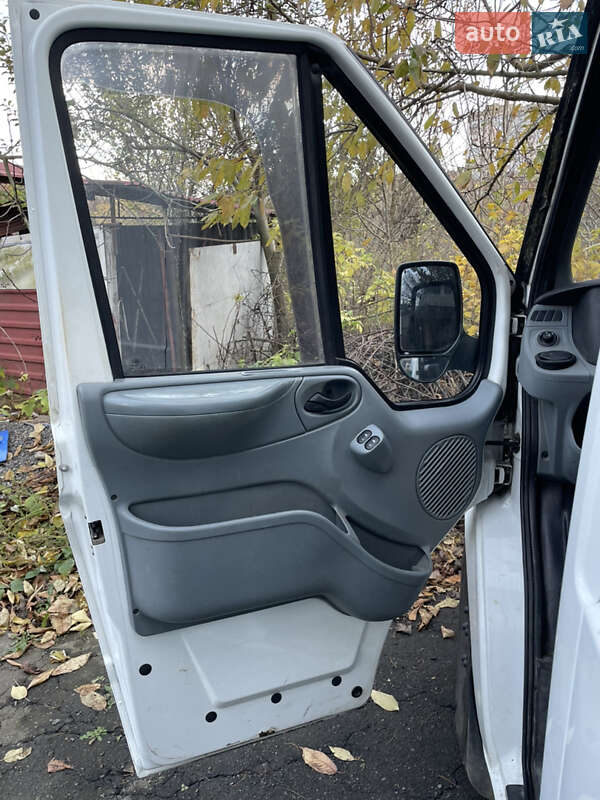 Грузовой фургон Ford Transit 2008 в Хмельницком фото 5 Грузовой фургон Ford Transit 2008 в Хмельницком