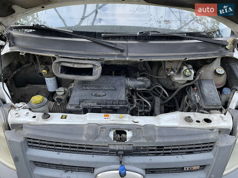 Грузовой фургон Ford Transit 2008 в Хмельницком фото 19 Грузовой фургон Ford Transit 2008 в Хмельницком