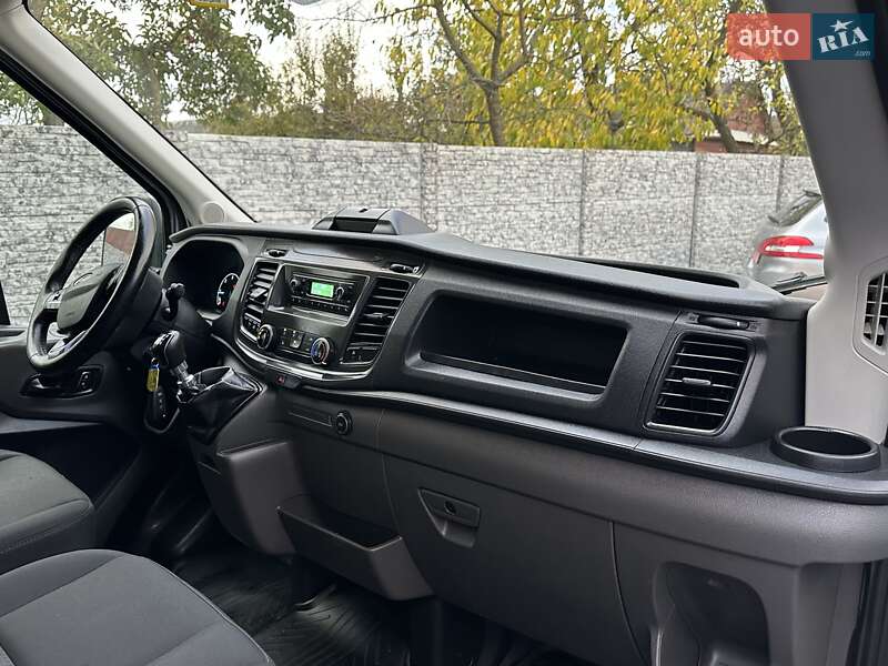Грузовой фургон Ford Transit 2020 в Ровно