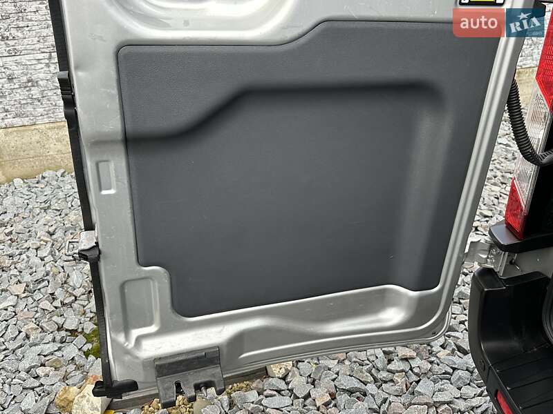 Грузовой фургон Ford Transit 2020 в Ровно