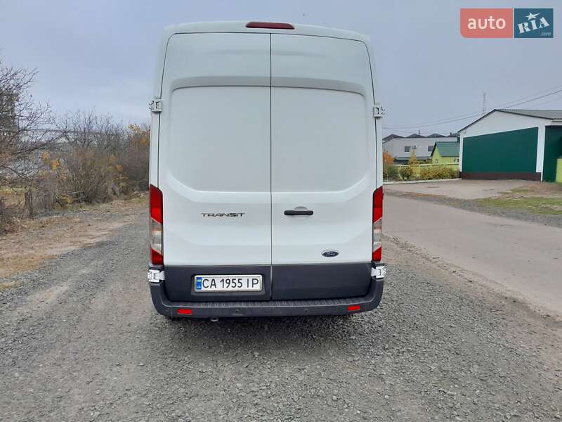 Вантажний фургон Ford Transit 2018 в Новоархангельську