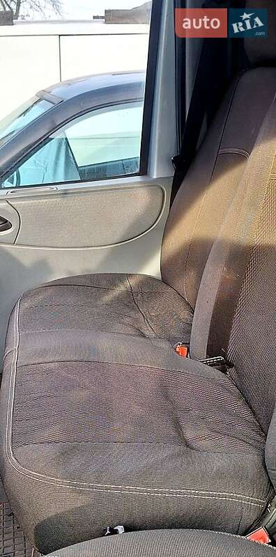 Вантажний фургон Ford Transit 2006 в Києві