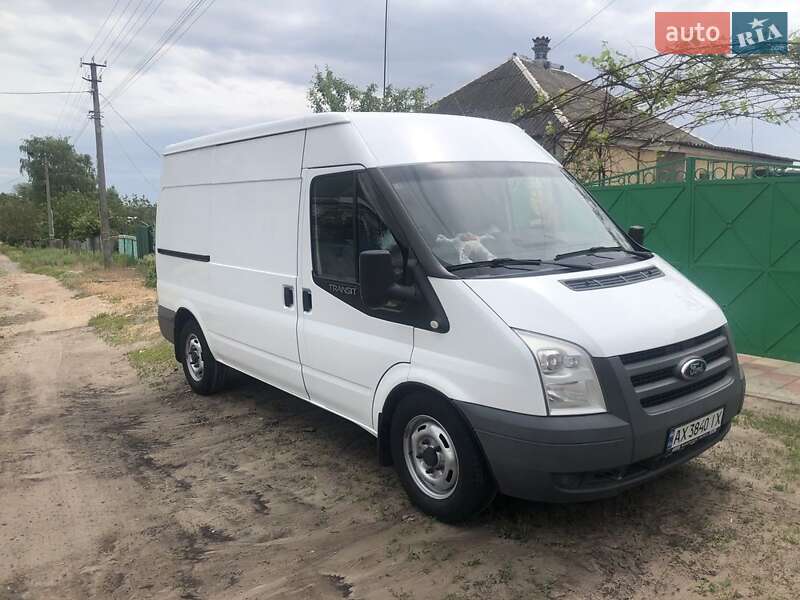 Ford Transit 2011