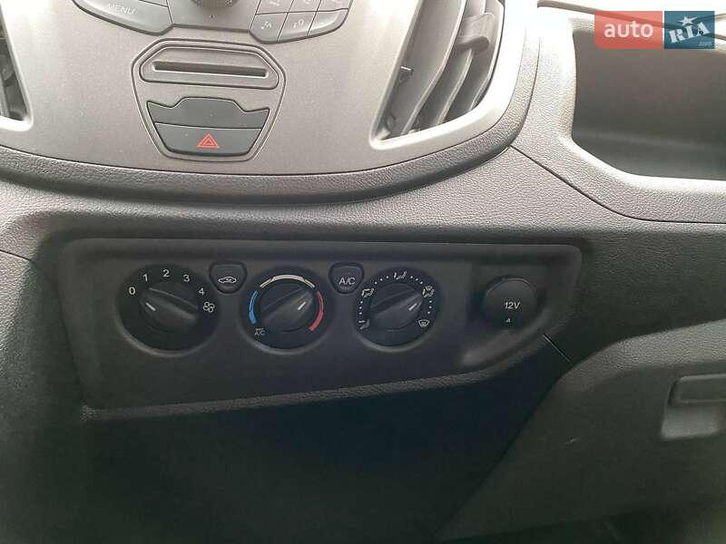 Вантажопасажирський фургон Ford Transit 2023 в Львові фото 24 Вантажопасажирський фургон Ford Transit 2023 в Львові