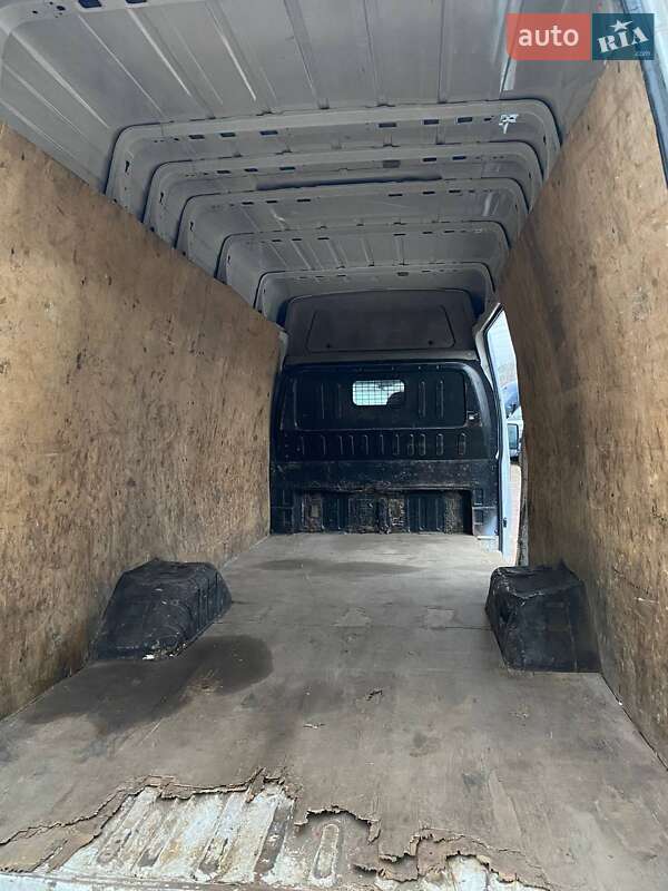 Грузовой фургон Ford Transit 2011 в Киеве