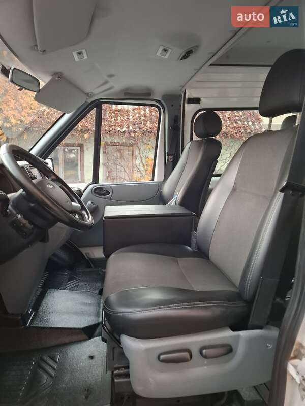 Минивэн Ford Transit 2009 в Черновцах