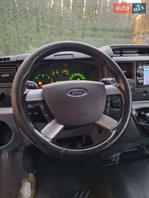 Минивэн Ford Transit 2009 в Черновцах