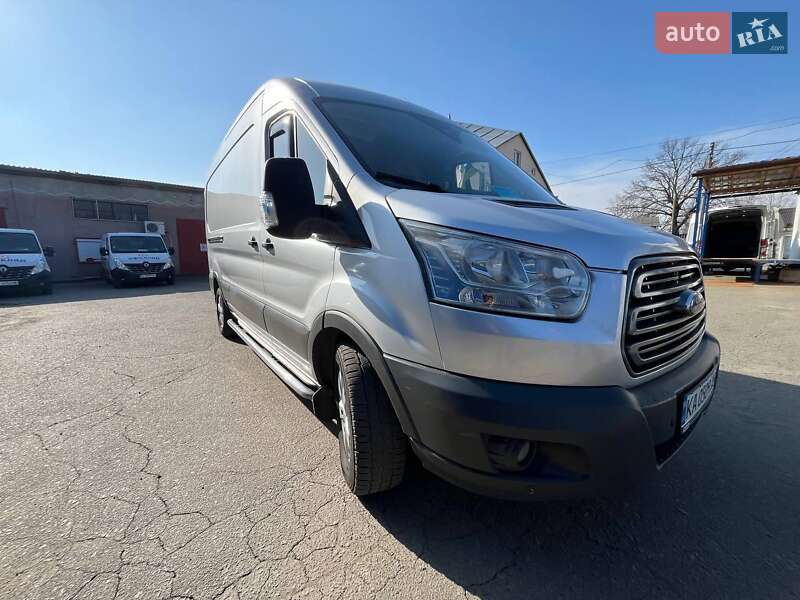 Вантажопасажирський фургон Ford Transit 2015 в Києві