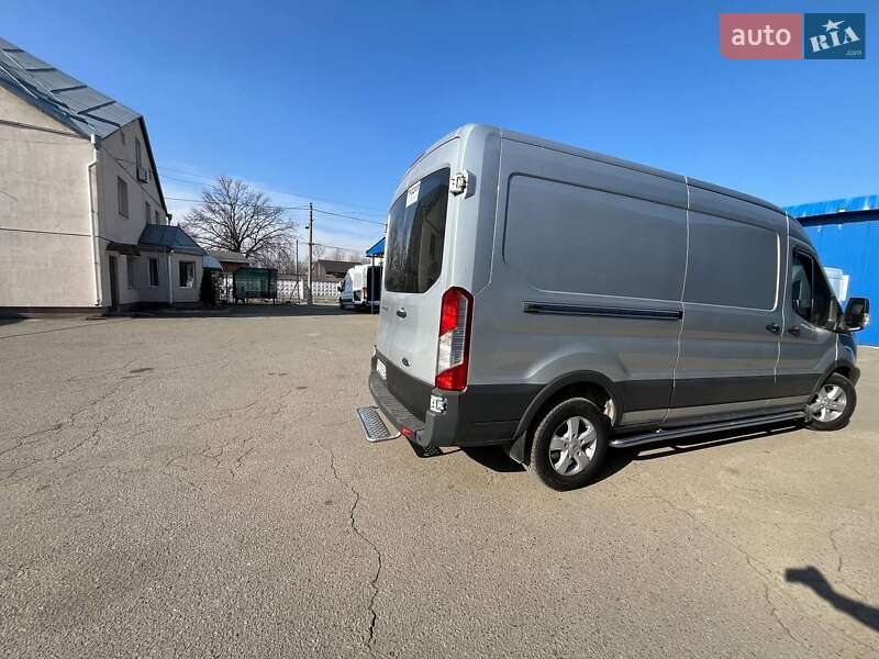 Вантажопасажирський фургон Ford Transit 2015 в Києві