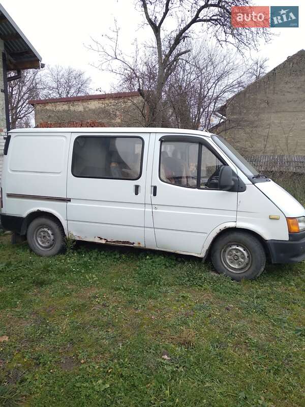 Другие автобусы Ford Transit 1998 в Самборе