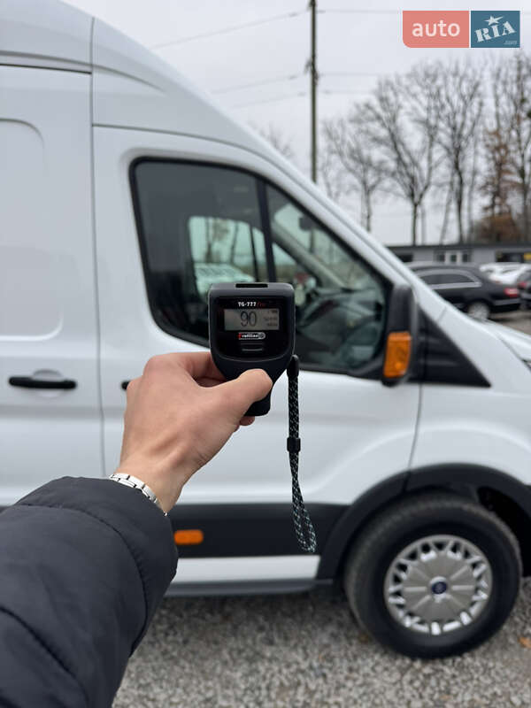 Грузовой фургон Ford Transit 2019 в Умани