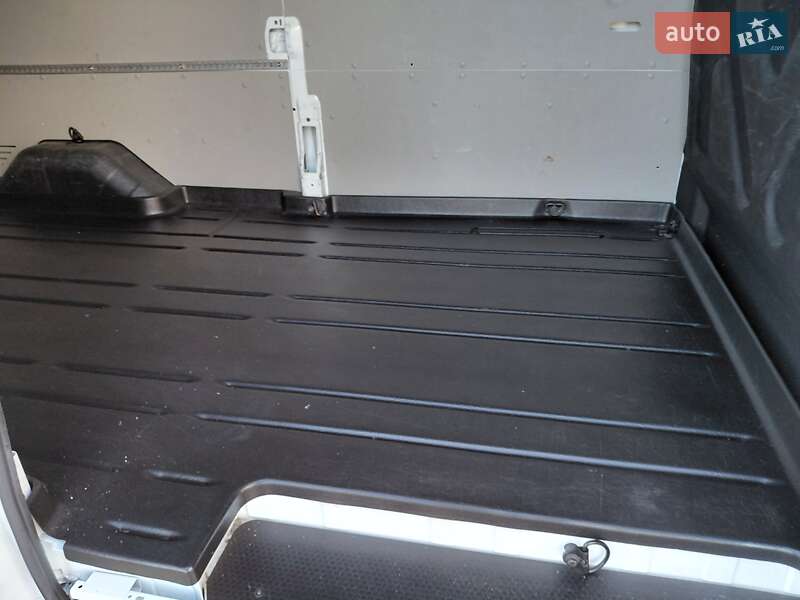 Вантажний фургон Ford Transit 2020 в Івано-Франківську фото 14 Вантажний фургон Ford Transit 2020 в Івано-Франківську