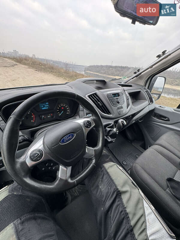 Вантажний фургон Ford Transit 2018 в Запоріжжі