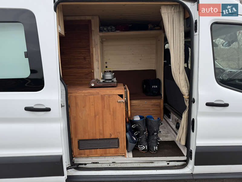 Вантажний фургон Ford Transit 2018 в Запоріжжі