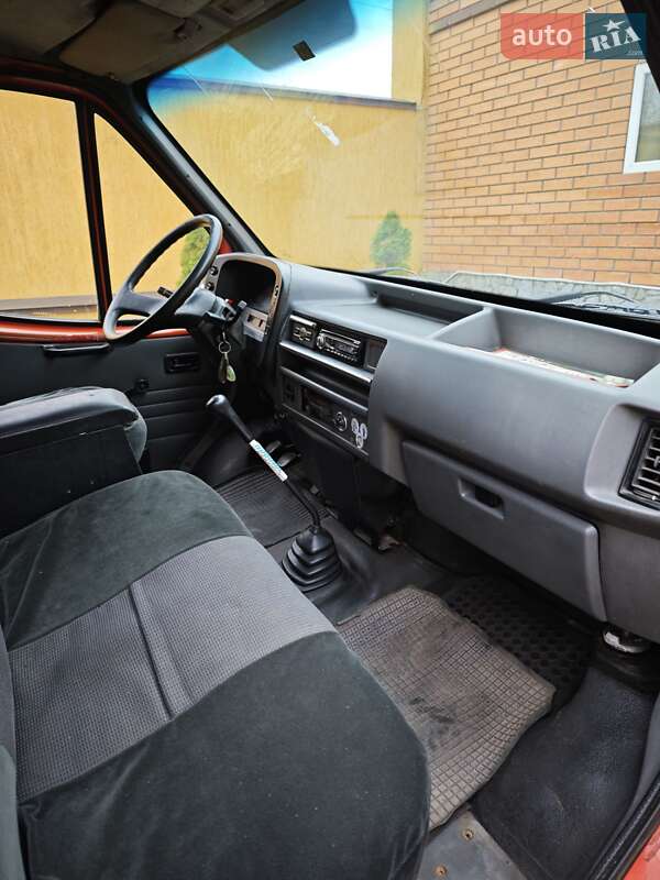 Грузопассажирский фургон Ford Transit 1988 в Коротичу фото 9 Грузопассажирский фургон Ford Transit 1988 в Коротичу