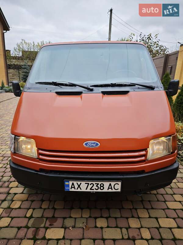 Грузопассажирский фургон Ford Transit 1988 в Коротичу фото 3 Грузопассажирский фургон Ford Transit 1988 в Коротичу
