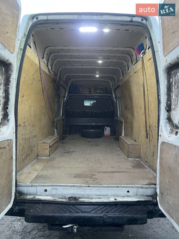 Грузовой фургон Ford Transit 2005 в Львове фото 12 Грузовой фургон Ford Transit 2005 в Львове